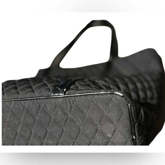 Vera Bradley Extra Large Black Quilted Cotton Travel Tote - Picture 7 of 8
